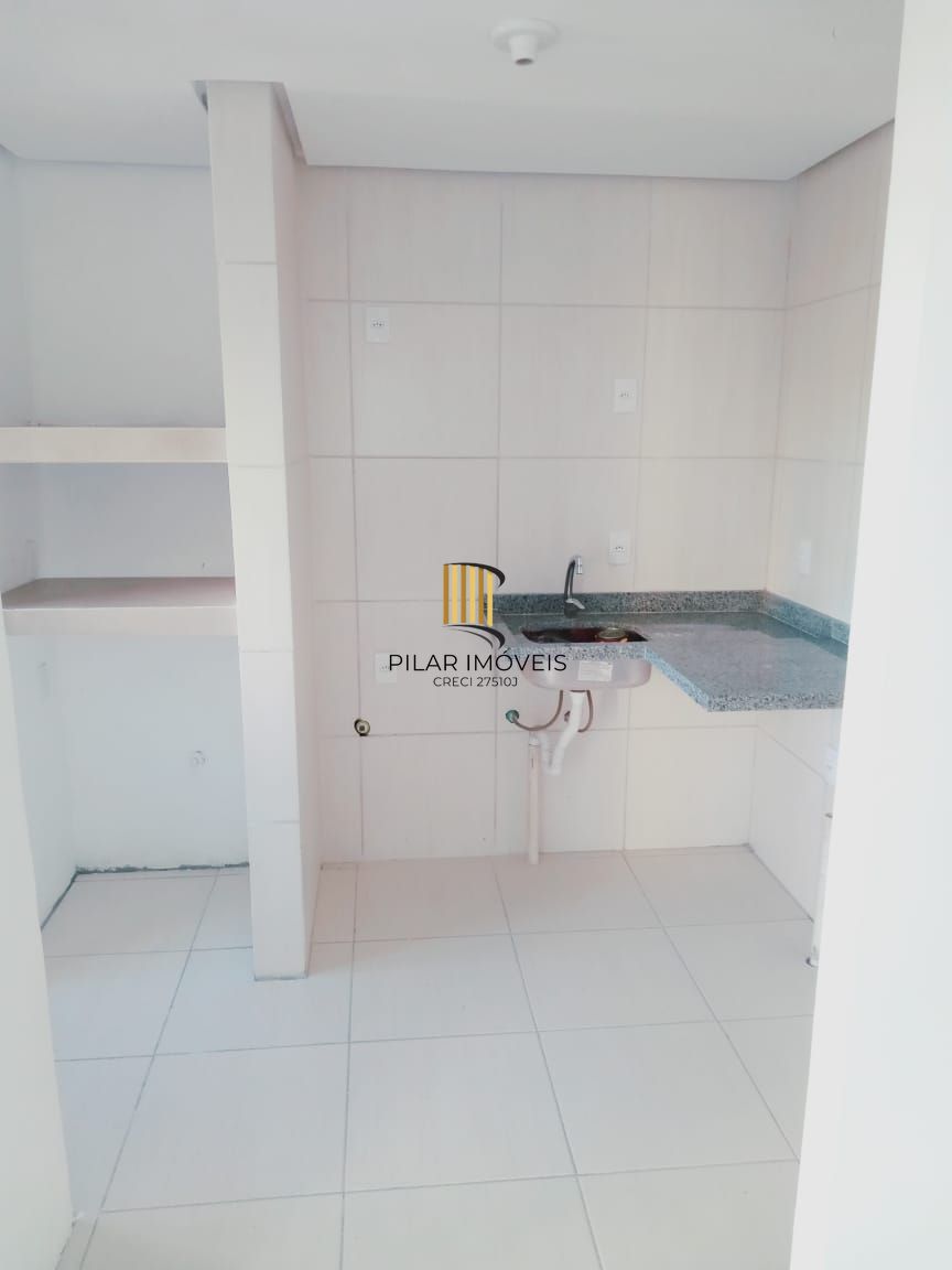 Apartamento dois dormitórios com vaga para um carro escriturada e coberta