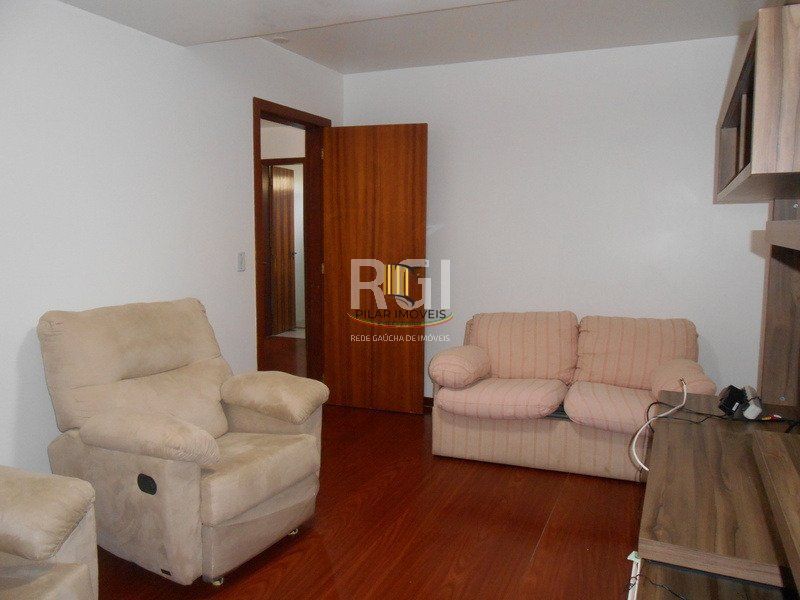 Casa para Venda - 430m², 3 dormitórios, sendo 1 suites, 2 vagas - Vila Nova