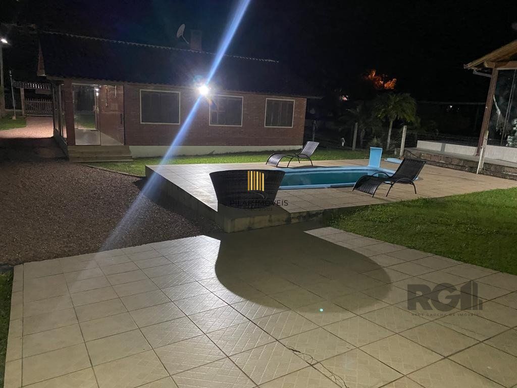CASA EM CONDOMÍNIO - 3 dorms. - 3 vagas - 150 m² - VIAMÃO