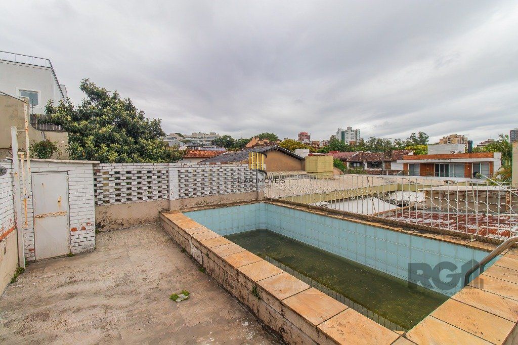 casa - 3 dorms. - 3 vagas - 290 m² - Três Figueiras