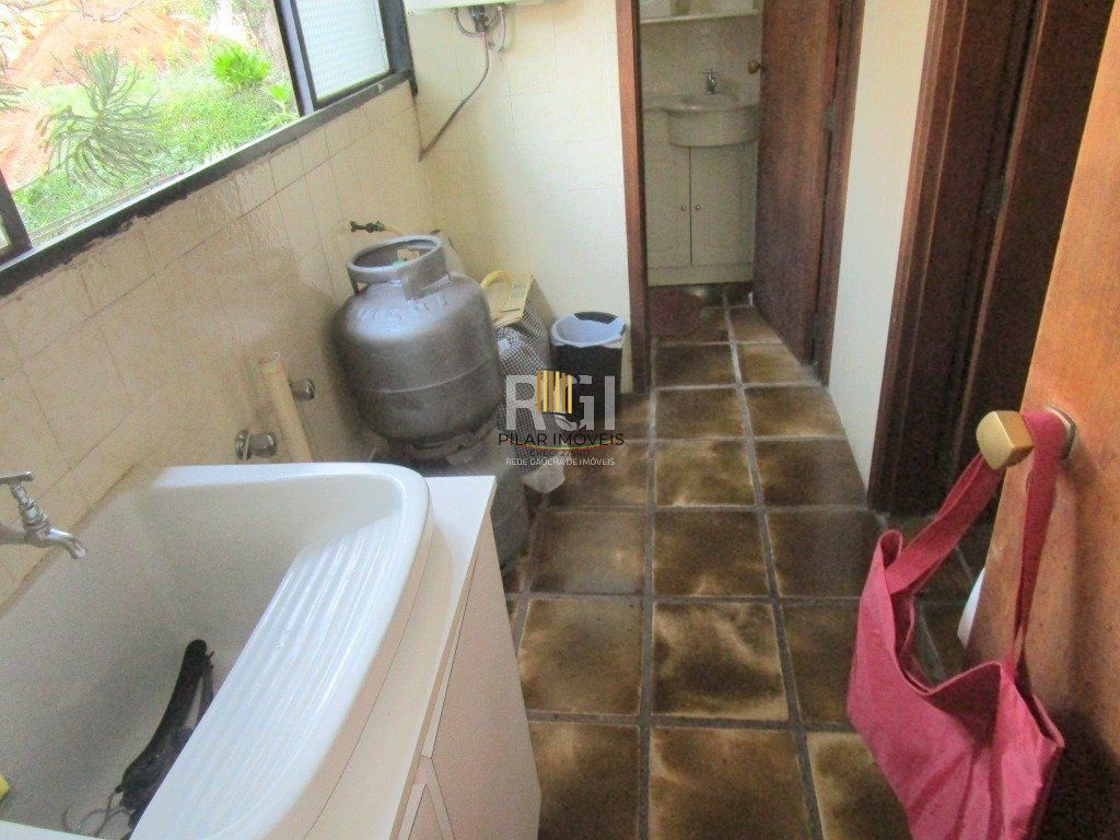 Apartamento para Venda - 145m², 3 dormitórios, sendo 1 suites, 2 vagas - Menino Deus