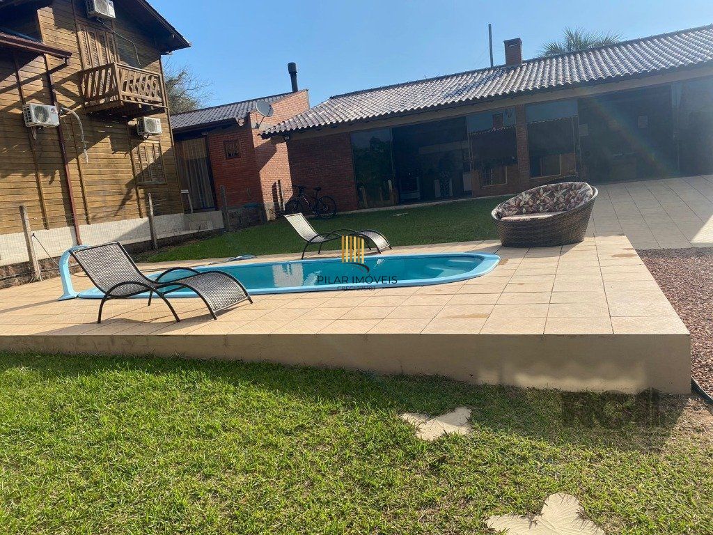 CASA EM CONDOMÍNIO - 3 dorms. - 3 vagas - 150 m² - VIAMÃO