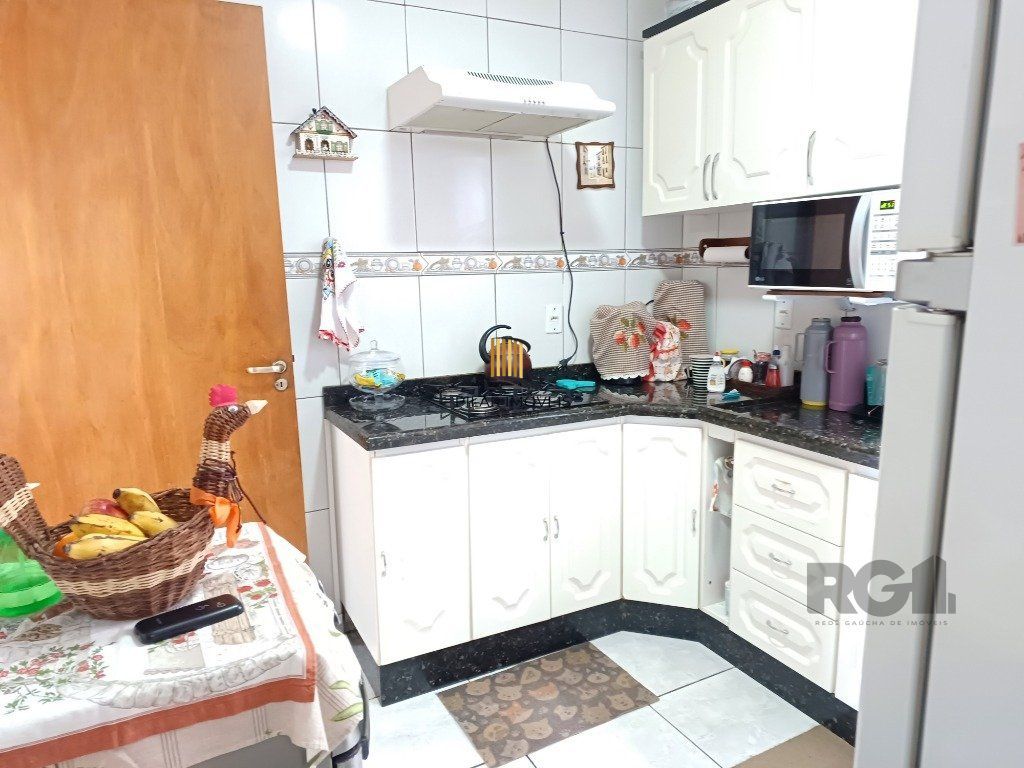 2D com dependência, ensolarado e ventilado.