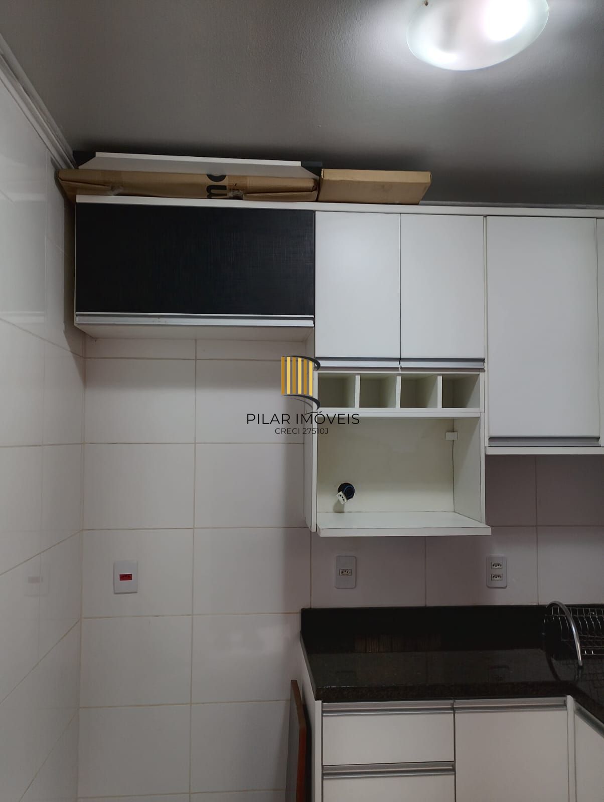Apartamento Térreo, 02 dormitórios, 60,59m2 área privativa, quiosque com churrasqueira, Menino Deus