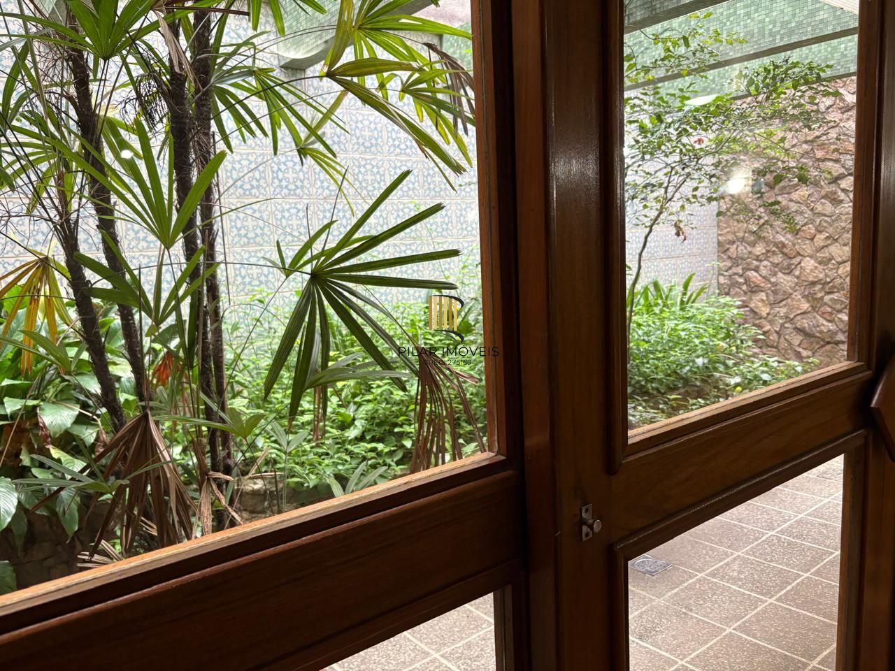 Apartamento amplo no bairro Menino Deus 60,68m², 2 dormitórios