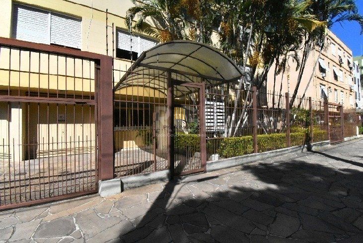 Apartamento  1 dormitório com garagem