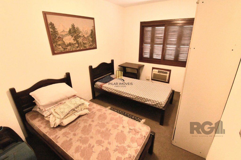 CASA - 5 dorms. -  3 vagas -  290 m² - MENINO DEUS