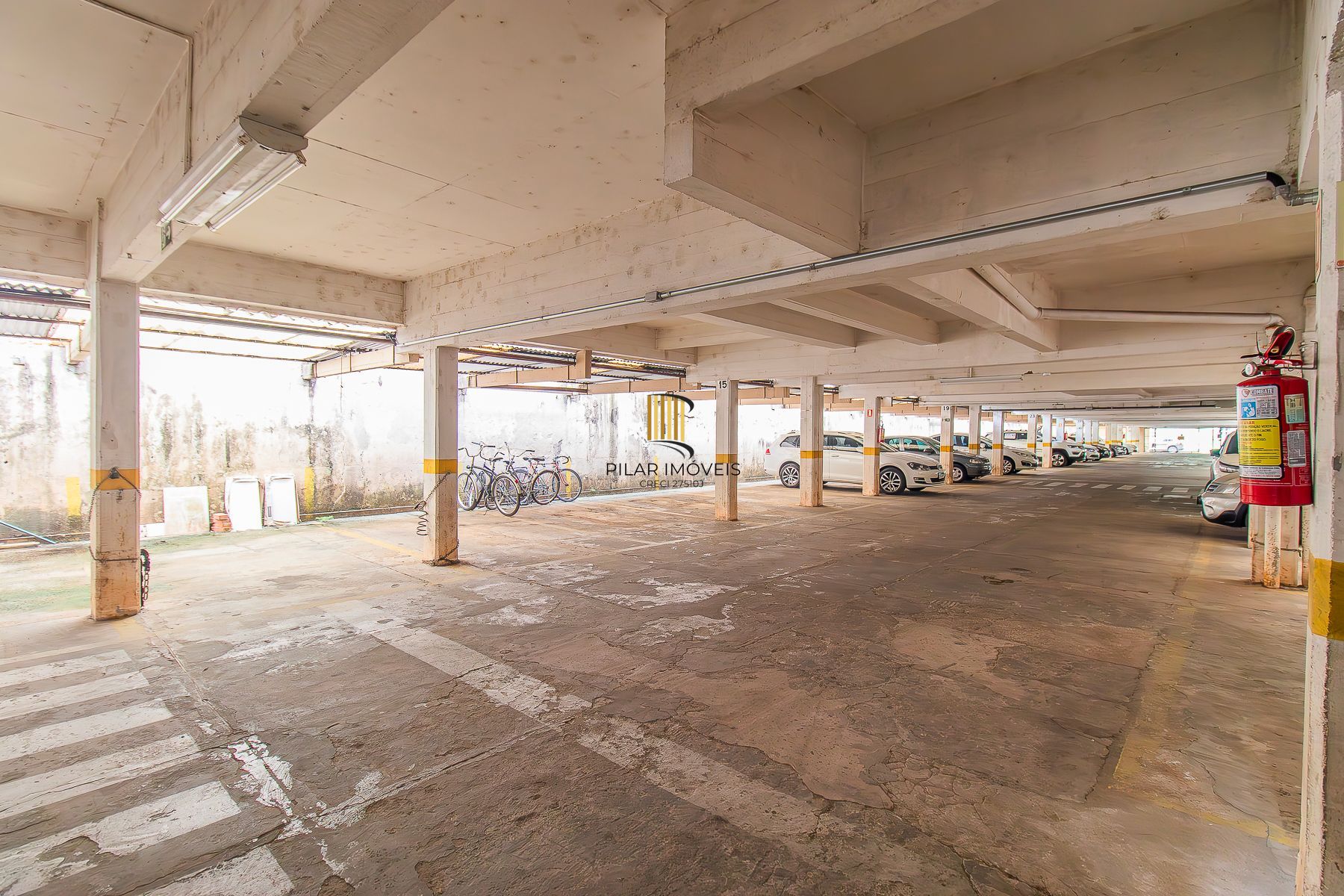 Apartamento para Venda - 92.44m², 3 dormitórios, sendo 1 suites, 1 vaga - Menino Deus