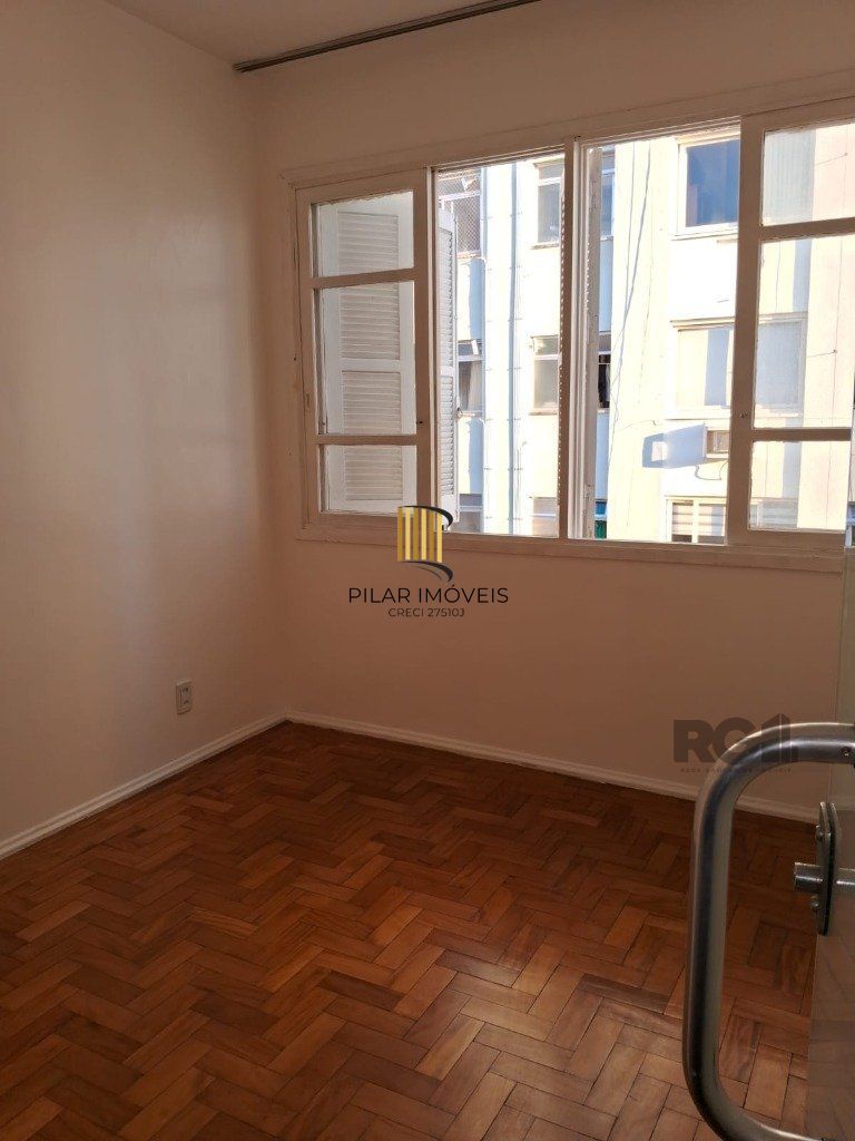 APARTAMENTO  JK - 35,00 m² - MENINO DEUS