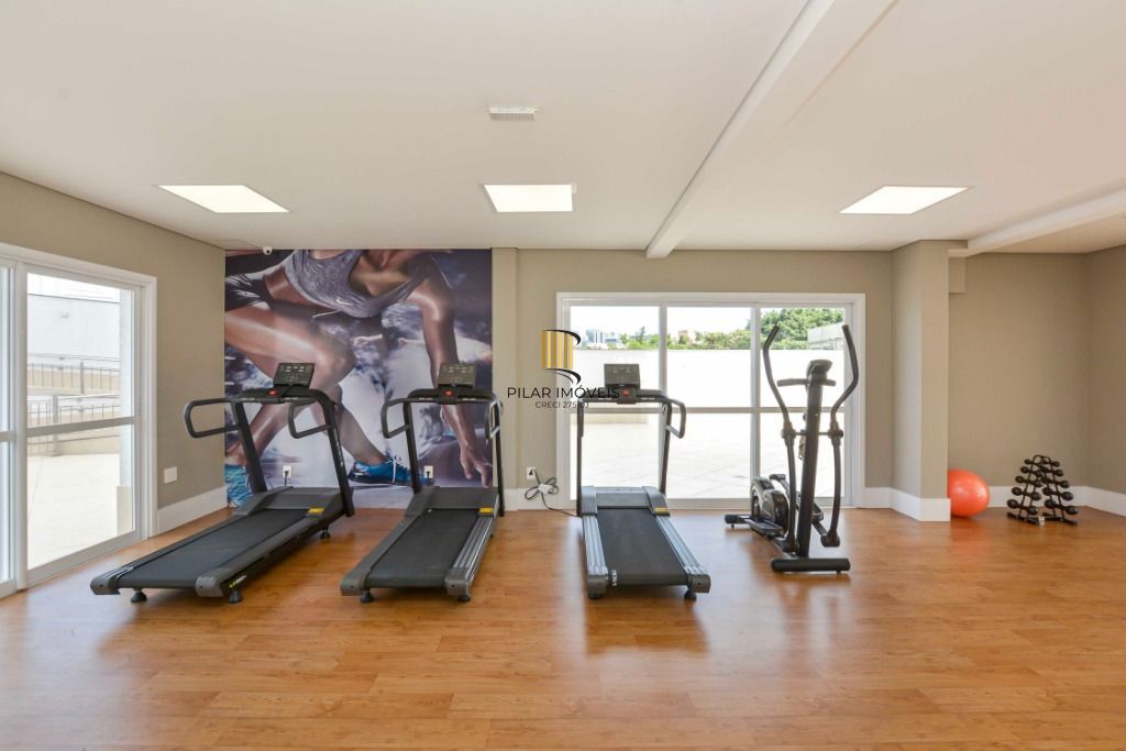 Apartamento 82m² - três dormitórios, suíte, duas vagas de garagem