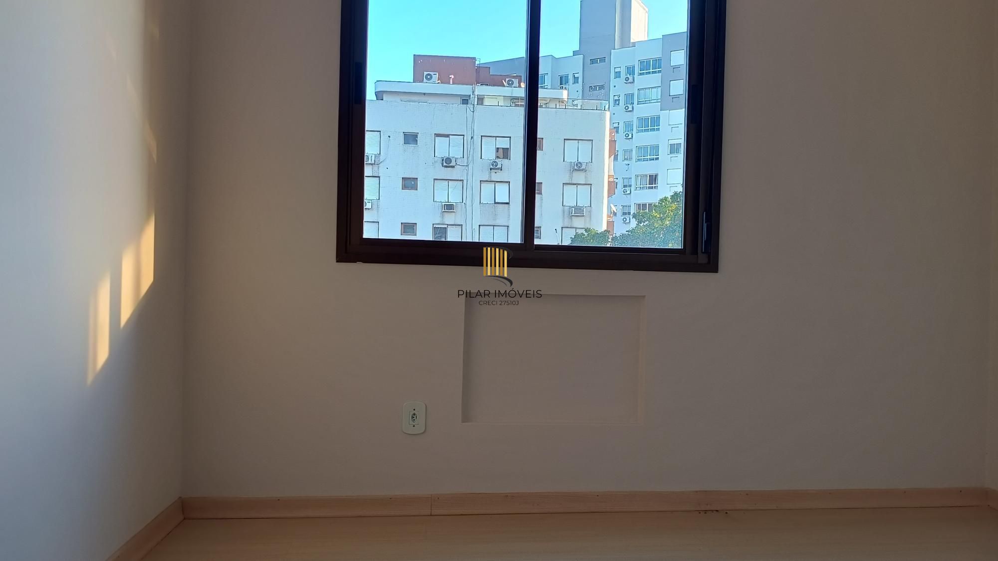 Apartamento 2 dormitórios 1 vaga no Bairro Menino Deus