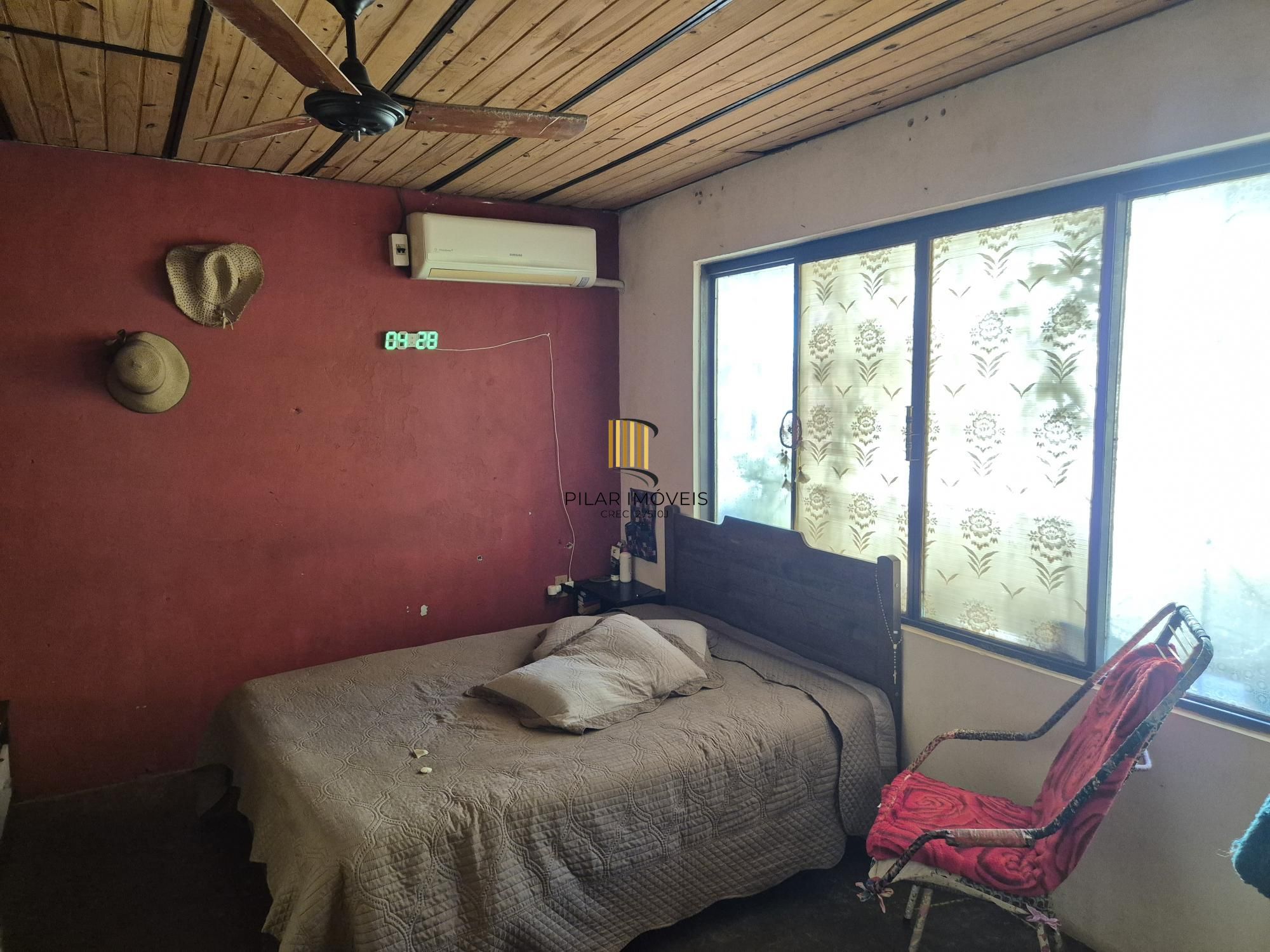 Casa com amplo jardim
