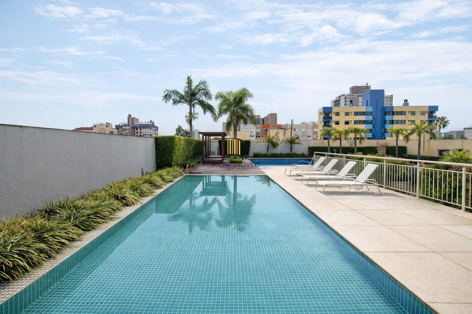 3 suítes 2 vagas Menino Deus