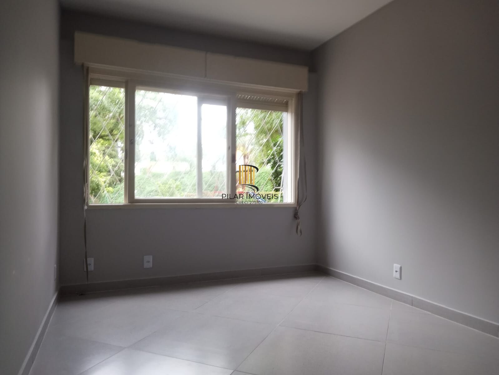 Apartamento dois dormitórios, reformado