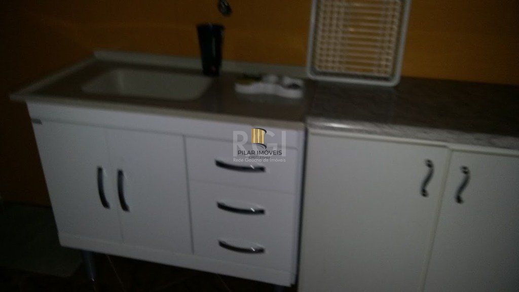 Apartamento para Venda - 30.1m², 1 dormitório, Tristeza