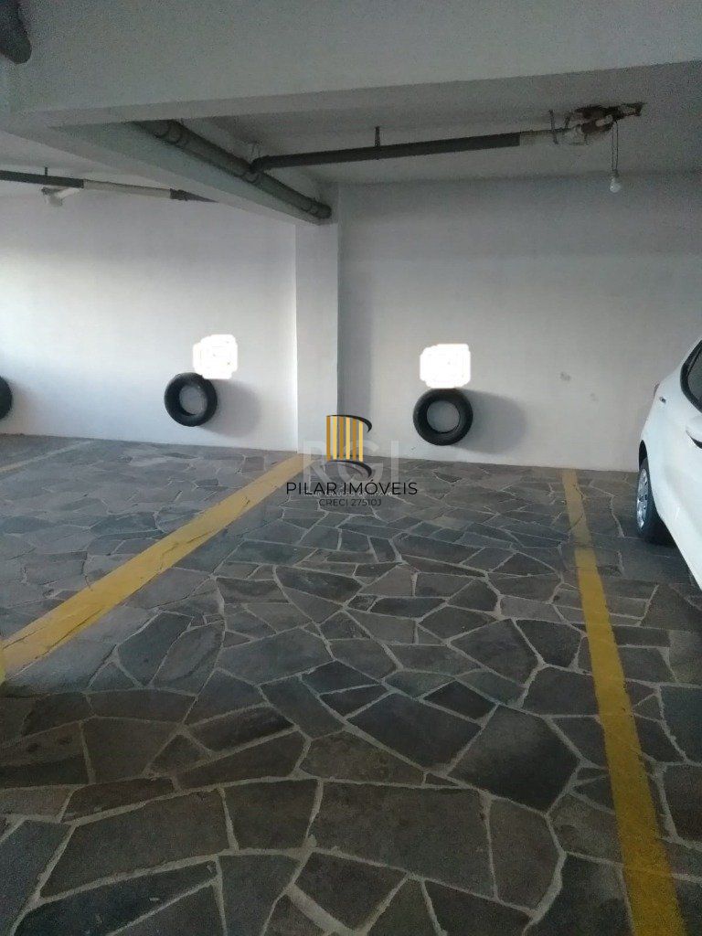 sala - 30,23 m² - Menino Deus