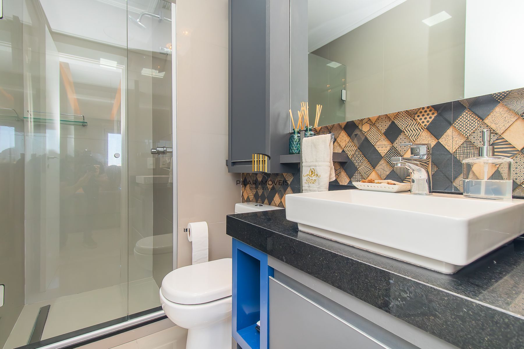 Apartamento 2 dorms, 1  suite e 1 vaga.