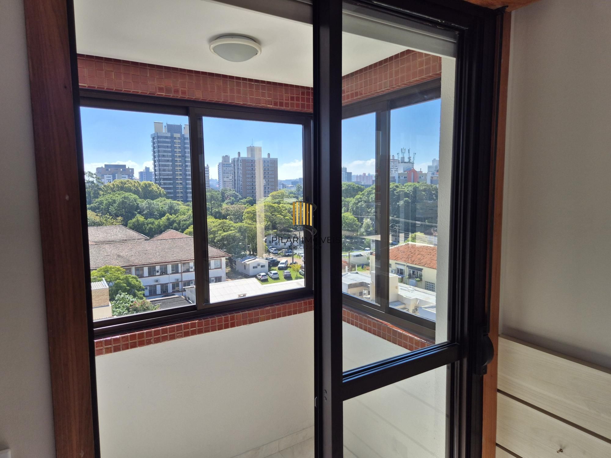 2 dormitórios com churrasqueira e vaga