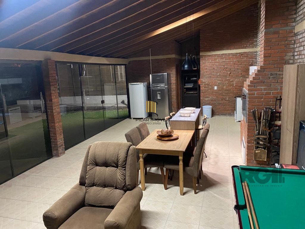 CASA EM CONDOMÍNIO - 3 dorms. - 3 vagas - 150 m² - VIAMÃO