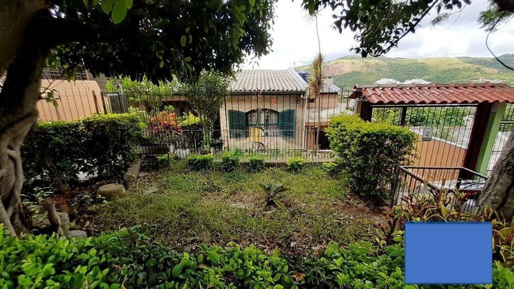 Casa para Venda - 200m², 3 dormitórios, 1 vaga - Jardim Carvalho