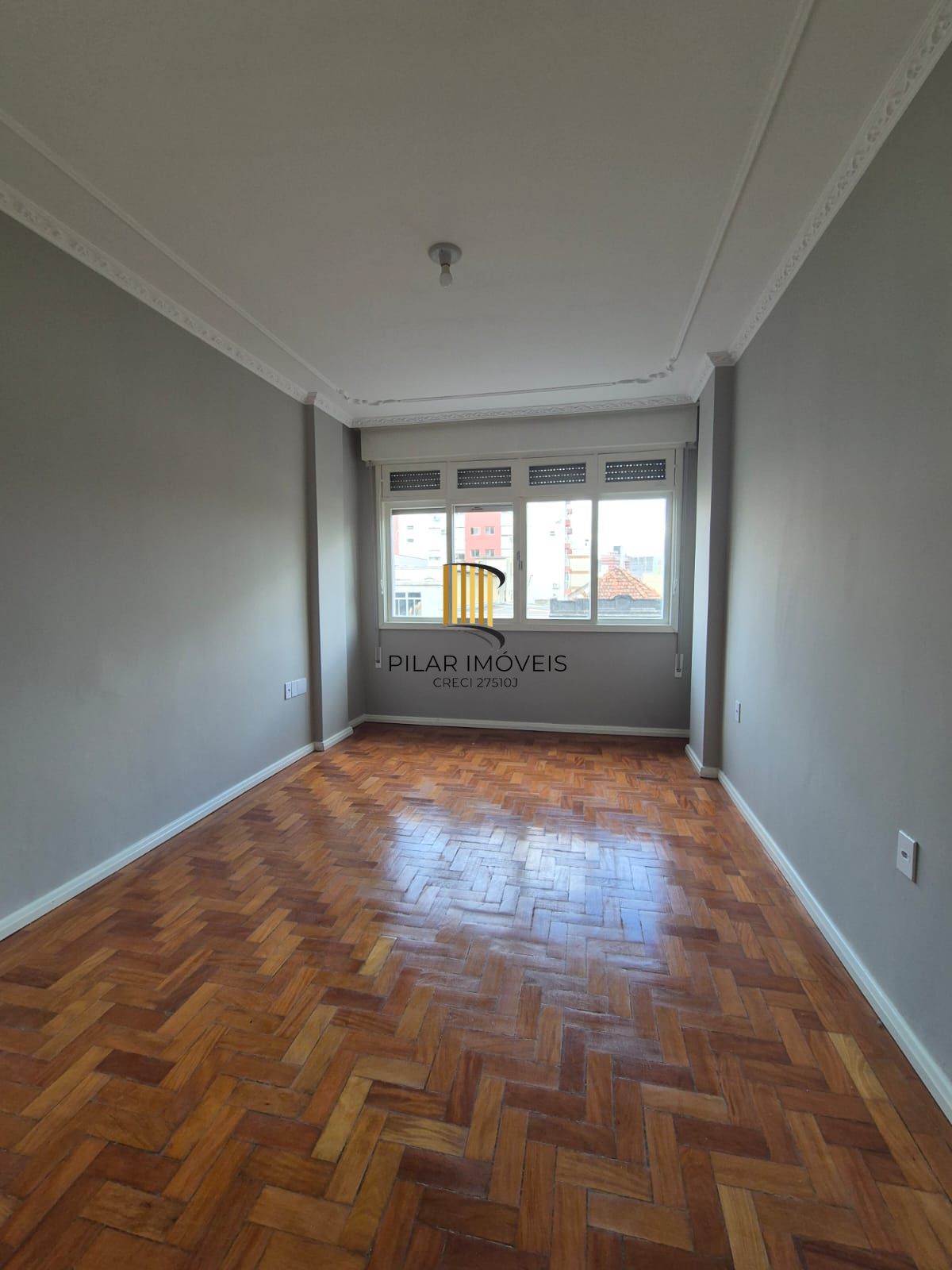 Apto 2D com dependencia completa na Cidade Baixa - Pilar Imóveis