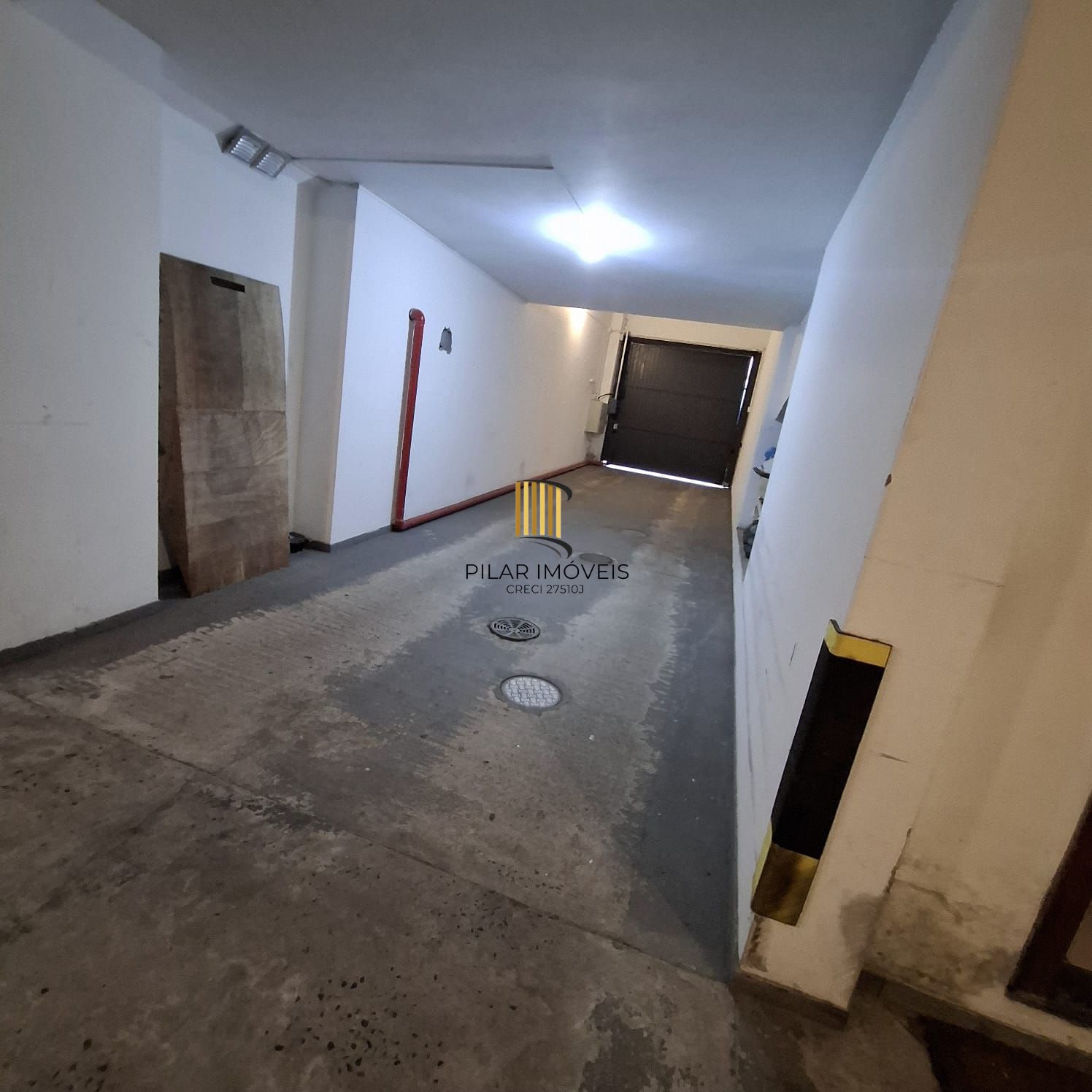 Sala Comercial com vaga para um carro escriturada