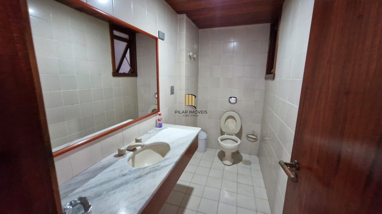 Apartamento na Av. Getulio Vargas com 3 dormitórios sendo uma suíte, 1 garagem