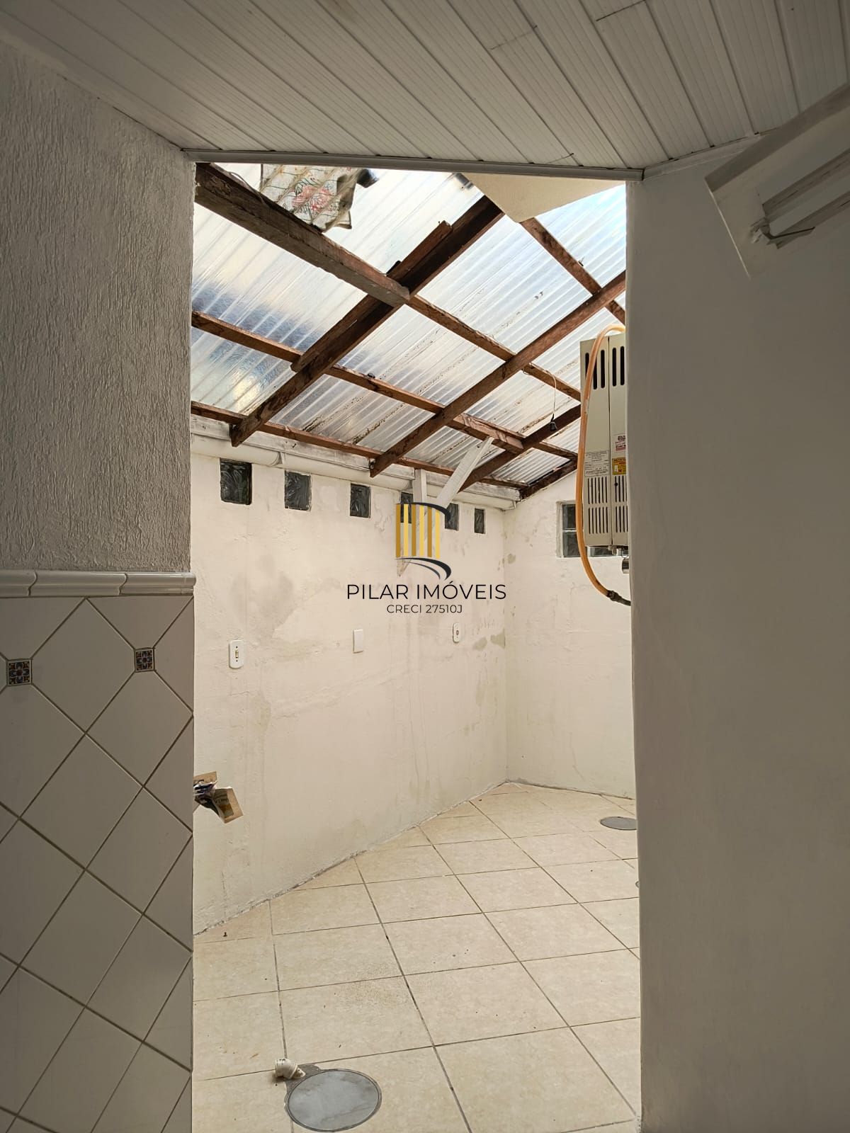 APARTAMENTO 2 D -MENINO DEUS