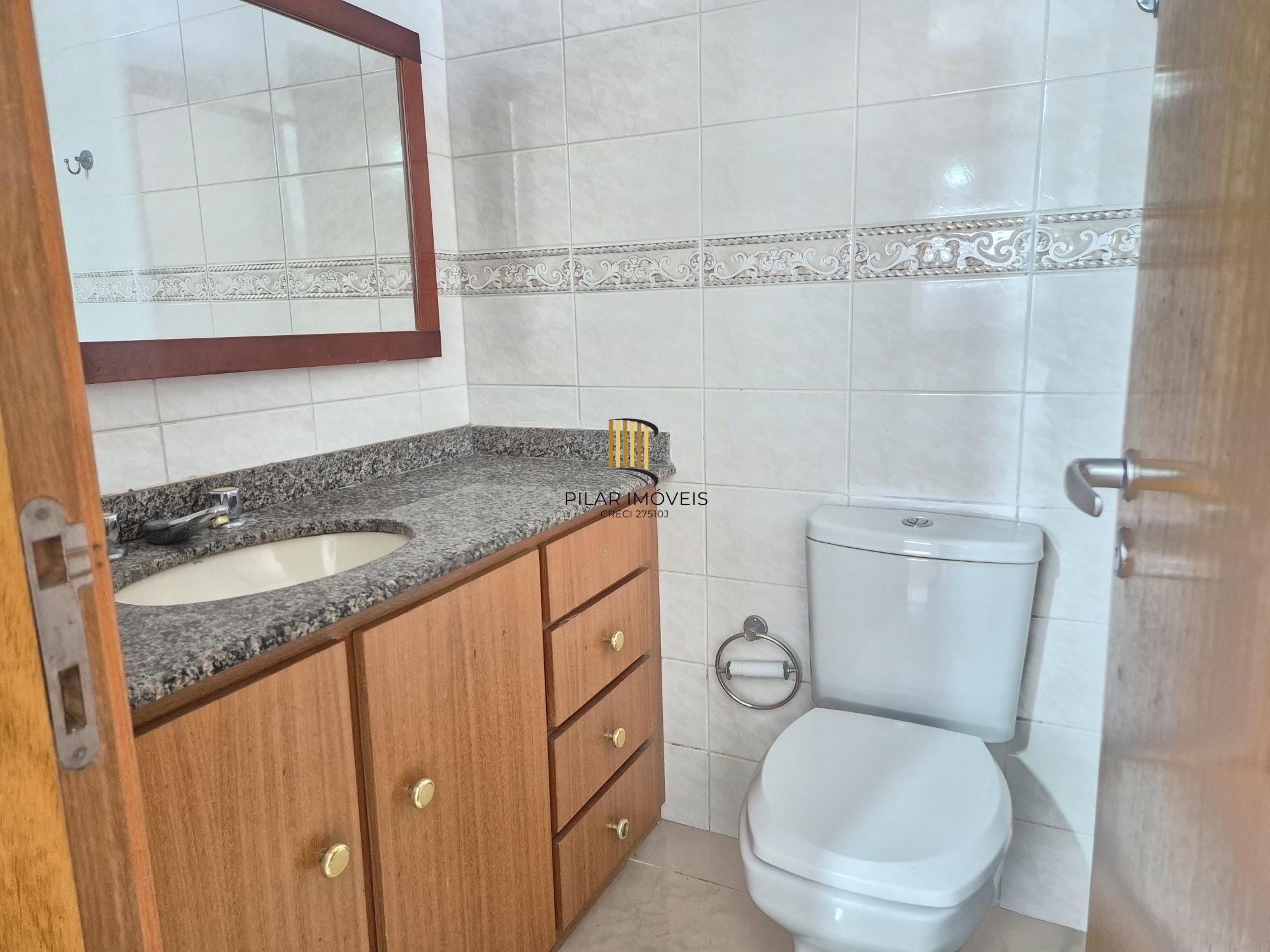 3D com suíte, churrasqueira e vaga