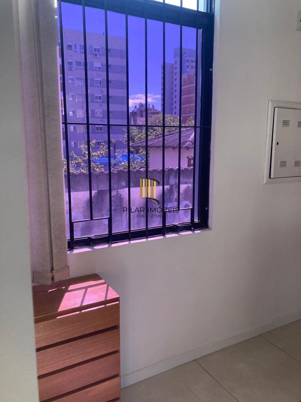 Conjunto de Salas na Rua Érico Veríssimo