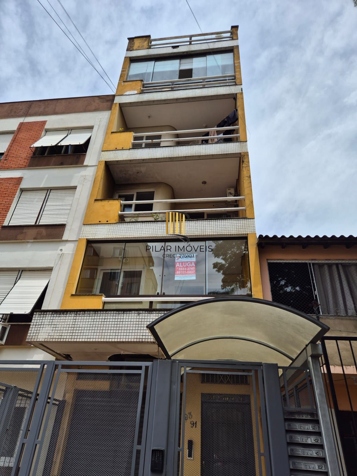 Cobertura reformada com churrasqueira