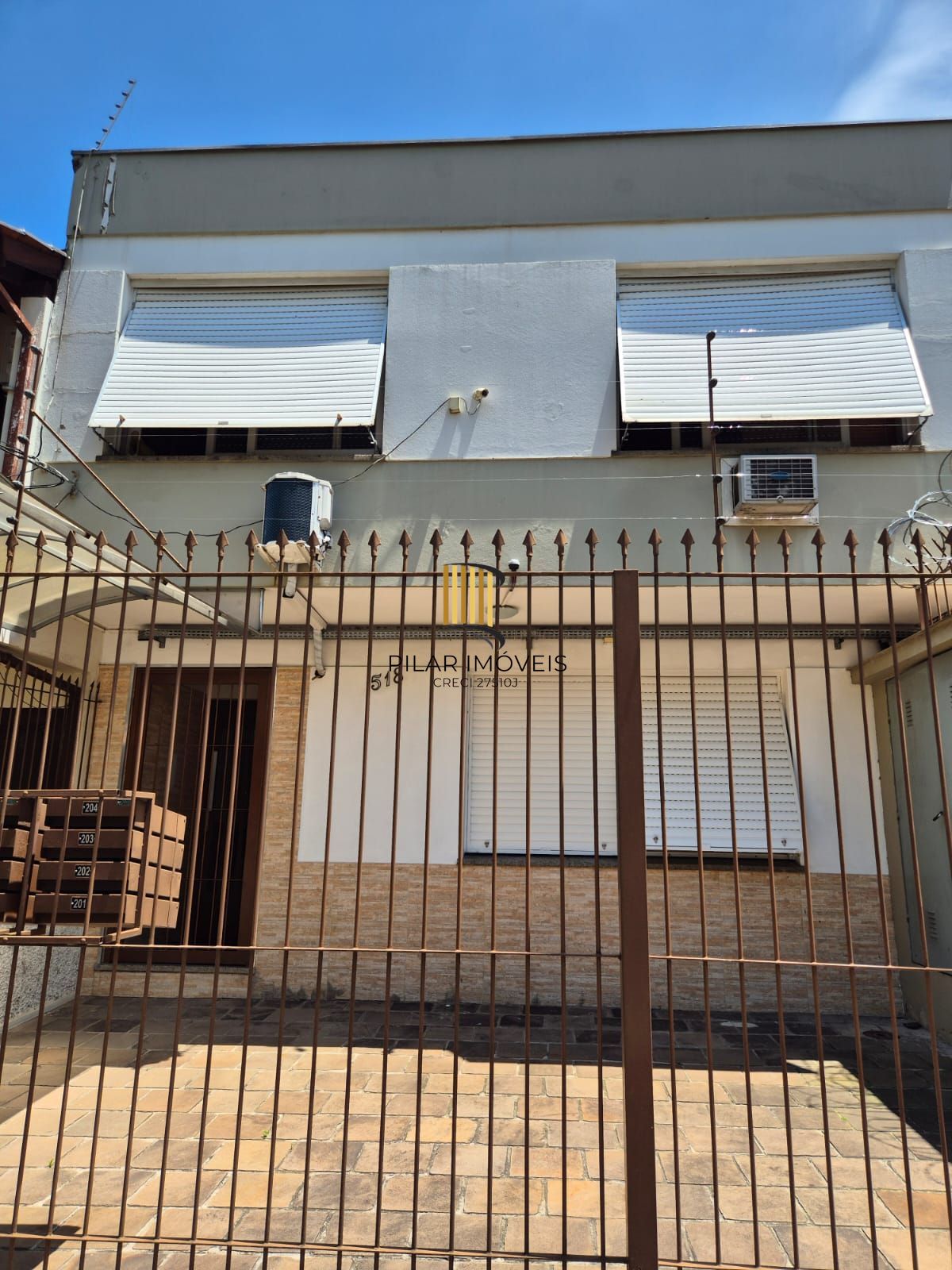 1 Suíte com churrasqueira, semimobiliado