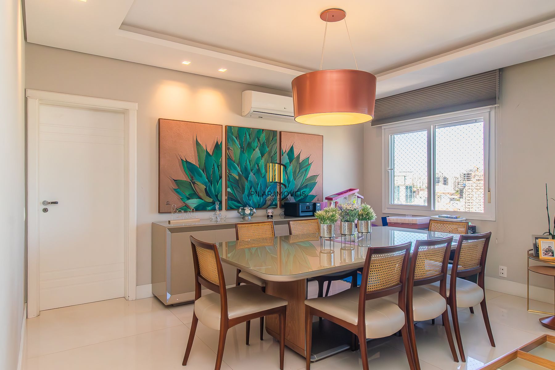 Apartamento 3 suítes 3 vagas no Moinhos