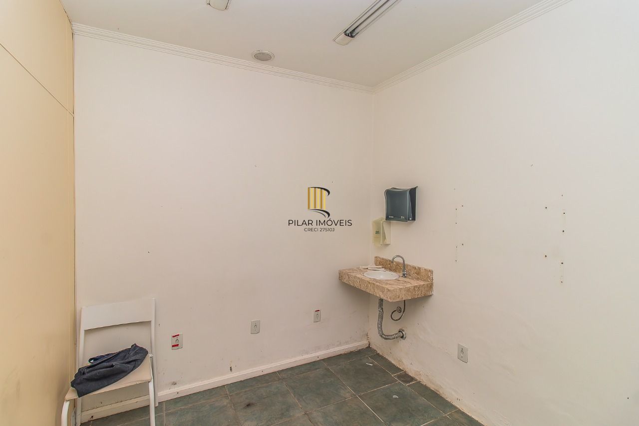 Sala Comercial 1 dormitório no bairro Menino Deus