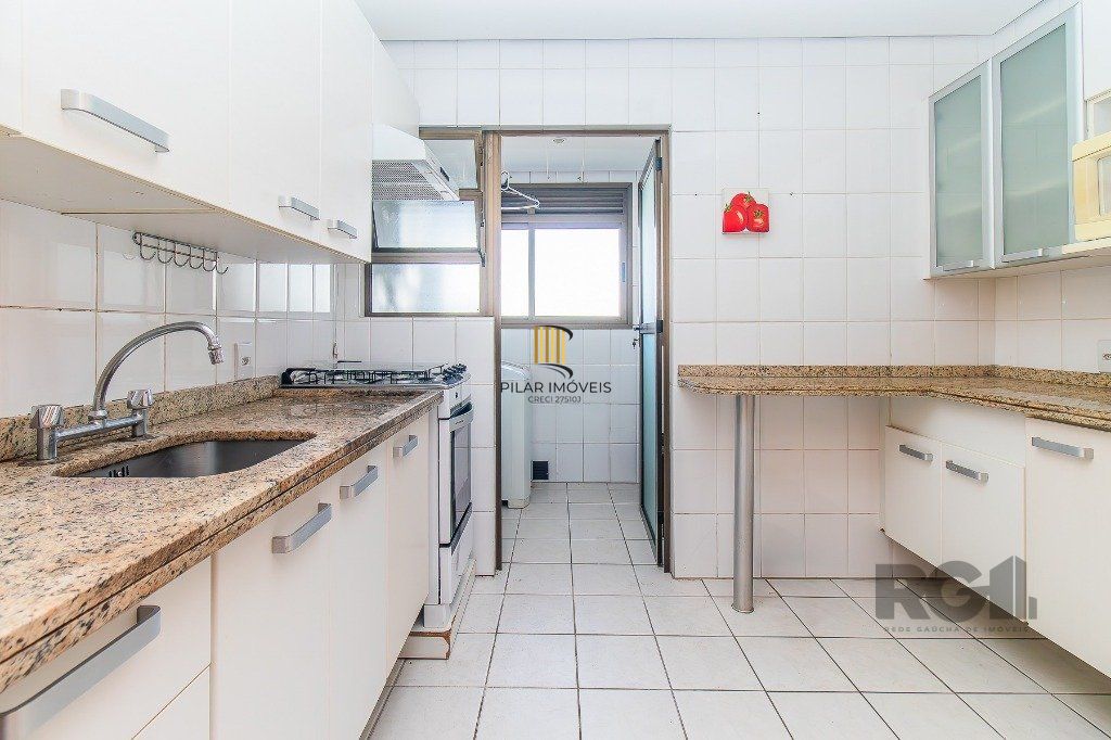 Apartamento 2 dormitórios, com suíte e churrasqueira