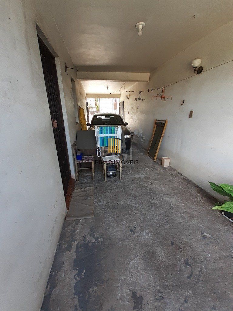 Casa para Venda - 185m², 4 dormitórios, sendo 1 suites, 2 vagas - Jardim Sabará
