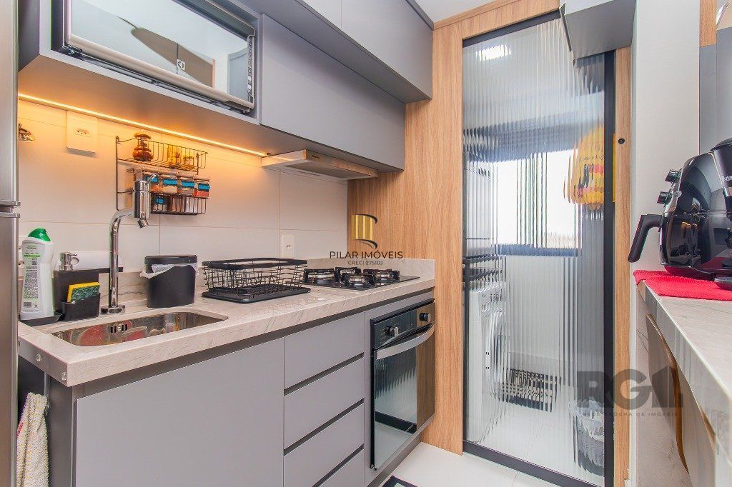 2 dormitórios, com suíte semi mobiliado