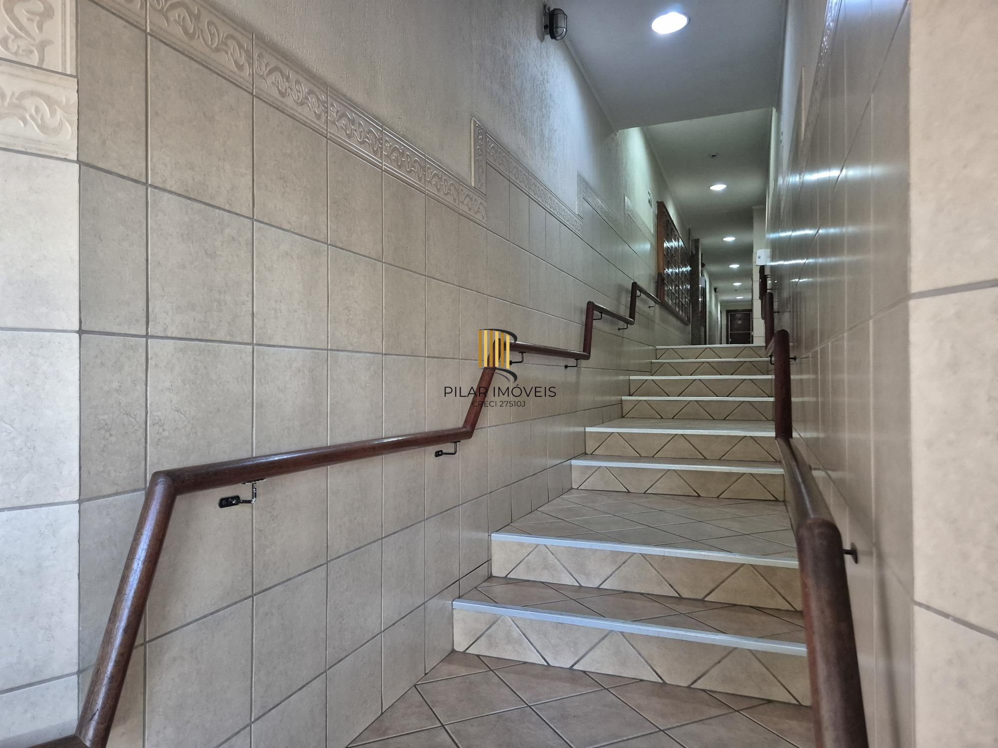 Imóvel desocupado, próximo ao gasômetro