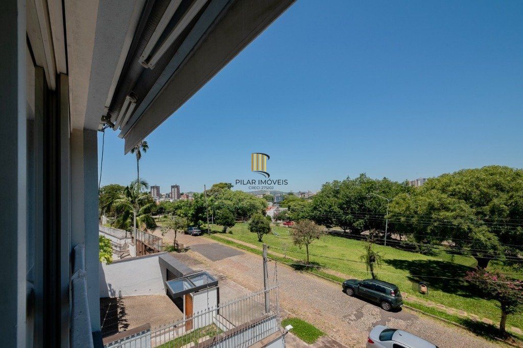 Casa - 4 suítes - 3 vagas - 350 m² - BAIRRO CHÁCARA DAS PEDRAS