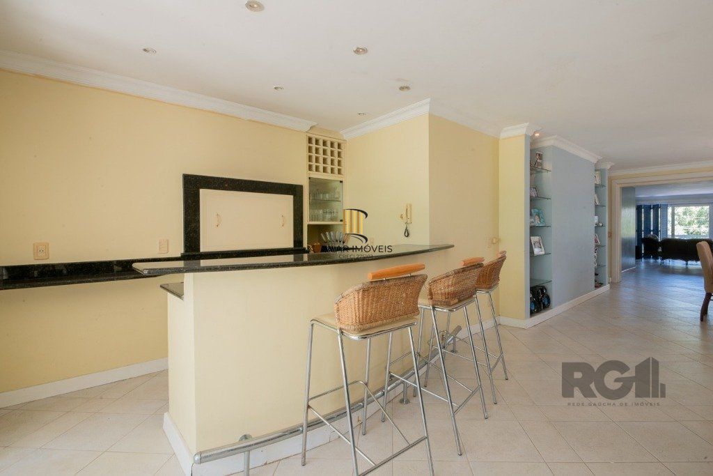 Casa - 4 suítes - 3 vagas - 350 m² - BAIRRO CHÁCARA DAS PEDRAS
