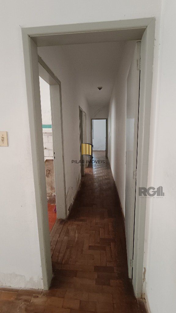 Apartamento de 2 dormitórios, 62m², térreo, frente leste/norte - BAIRRO AUXILIADORA