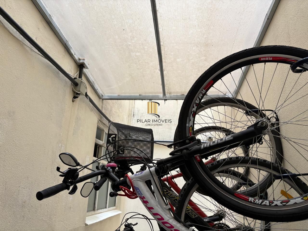 Apartamento amplo no bairro Menino Deus 60,68m², 2 dormitórios