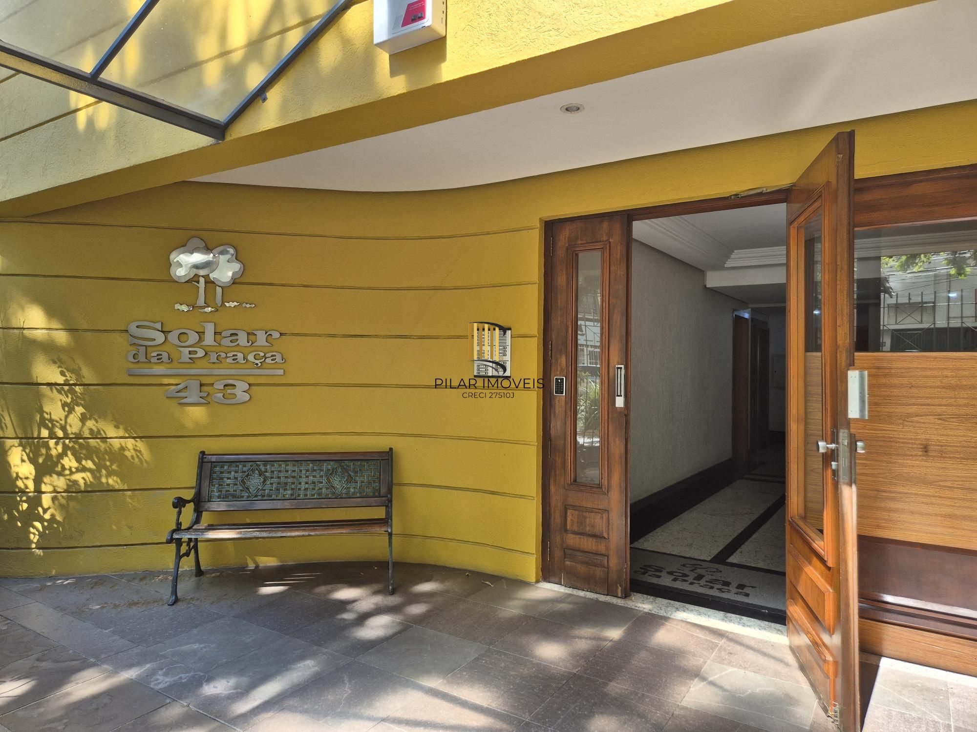 2 dormitórios com churrasqueira e vaga