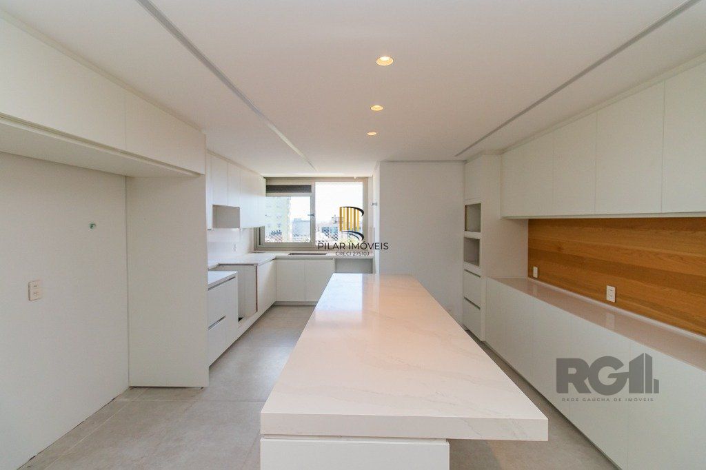 apartamento - 4 dormitórios - 4 vagas - 388,44 m² - Moinhos de Vento