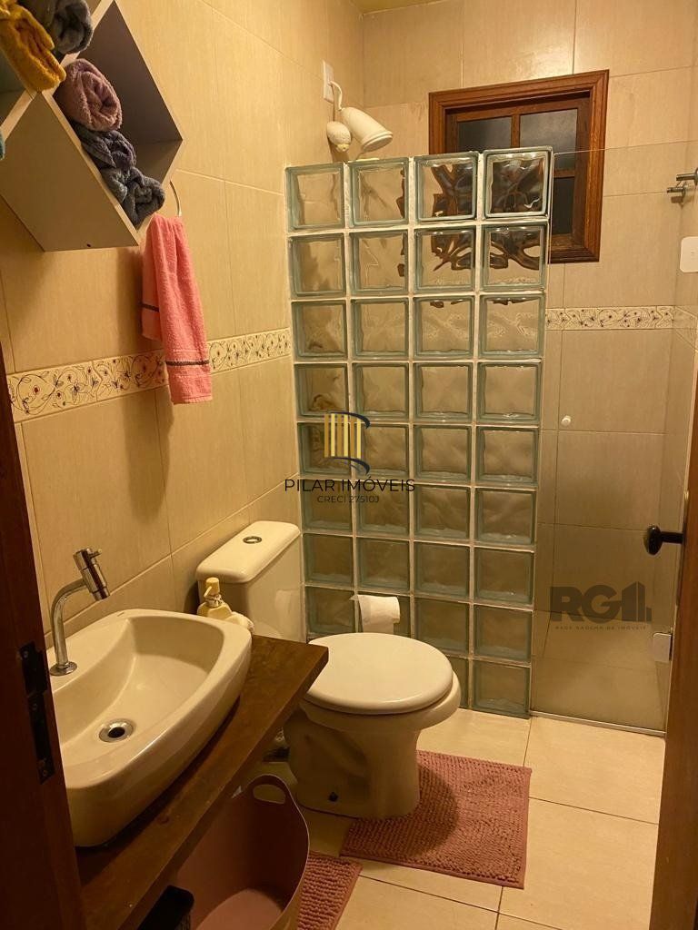 CASA EM CONDOMÍNIO - 3 dorms. - 3 vagas - 150 m² - VIAMÃO