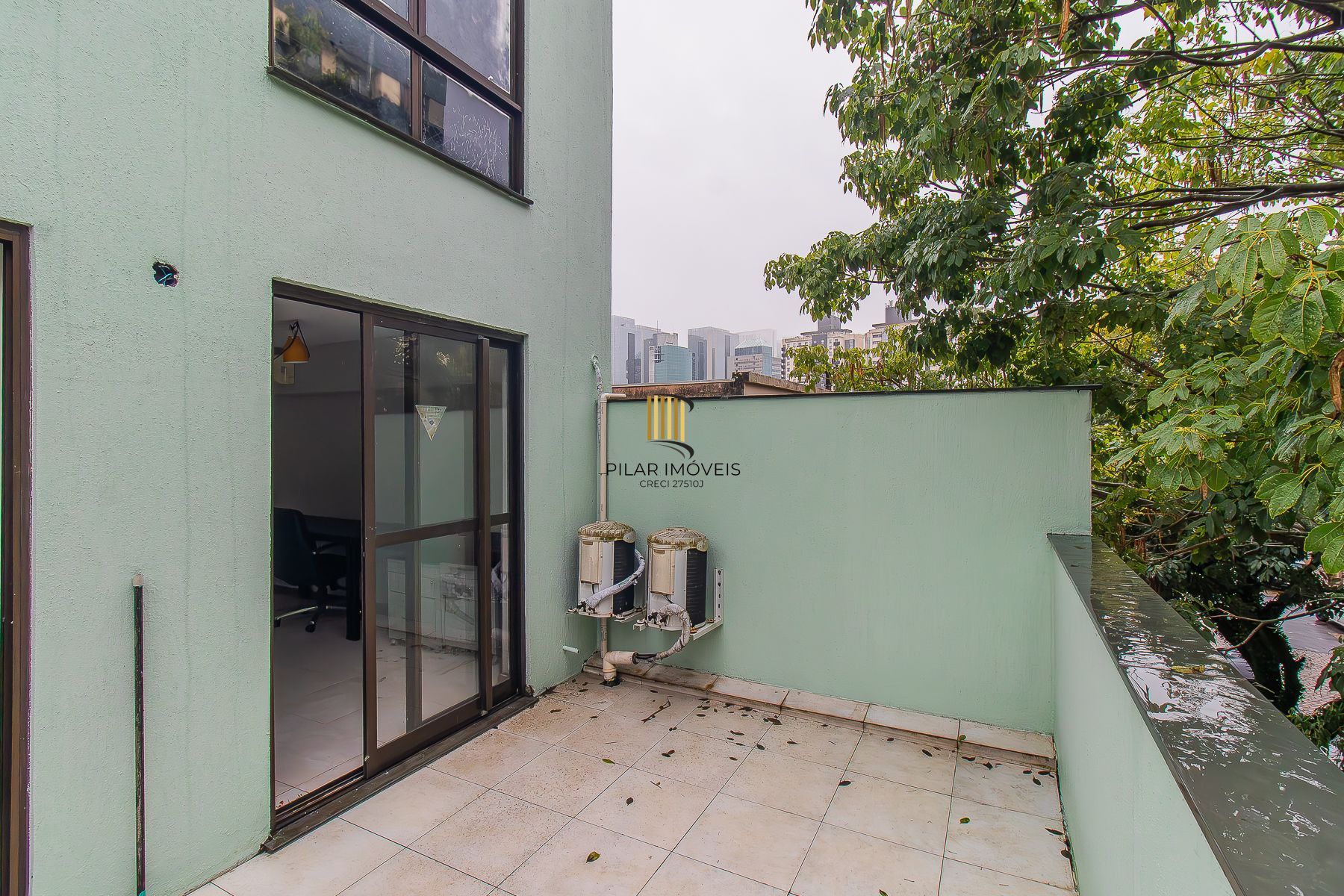 Prédio Comercial 464 m² no Menino Deus