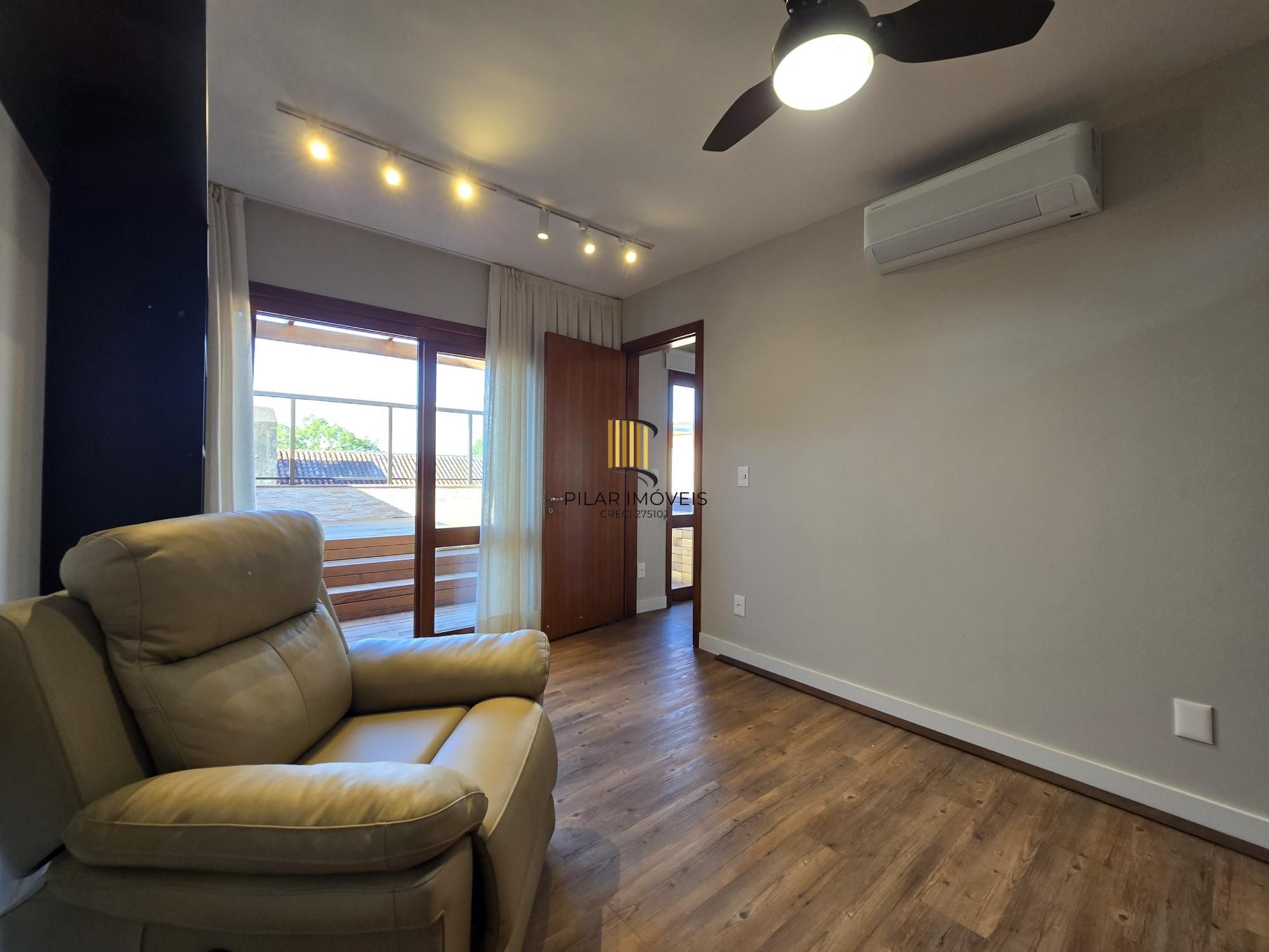 Casa em Condomínio 4 dorms à venda Avenida Taquary, Cristal - Porto Alegre