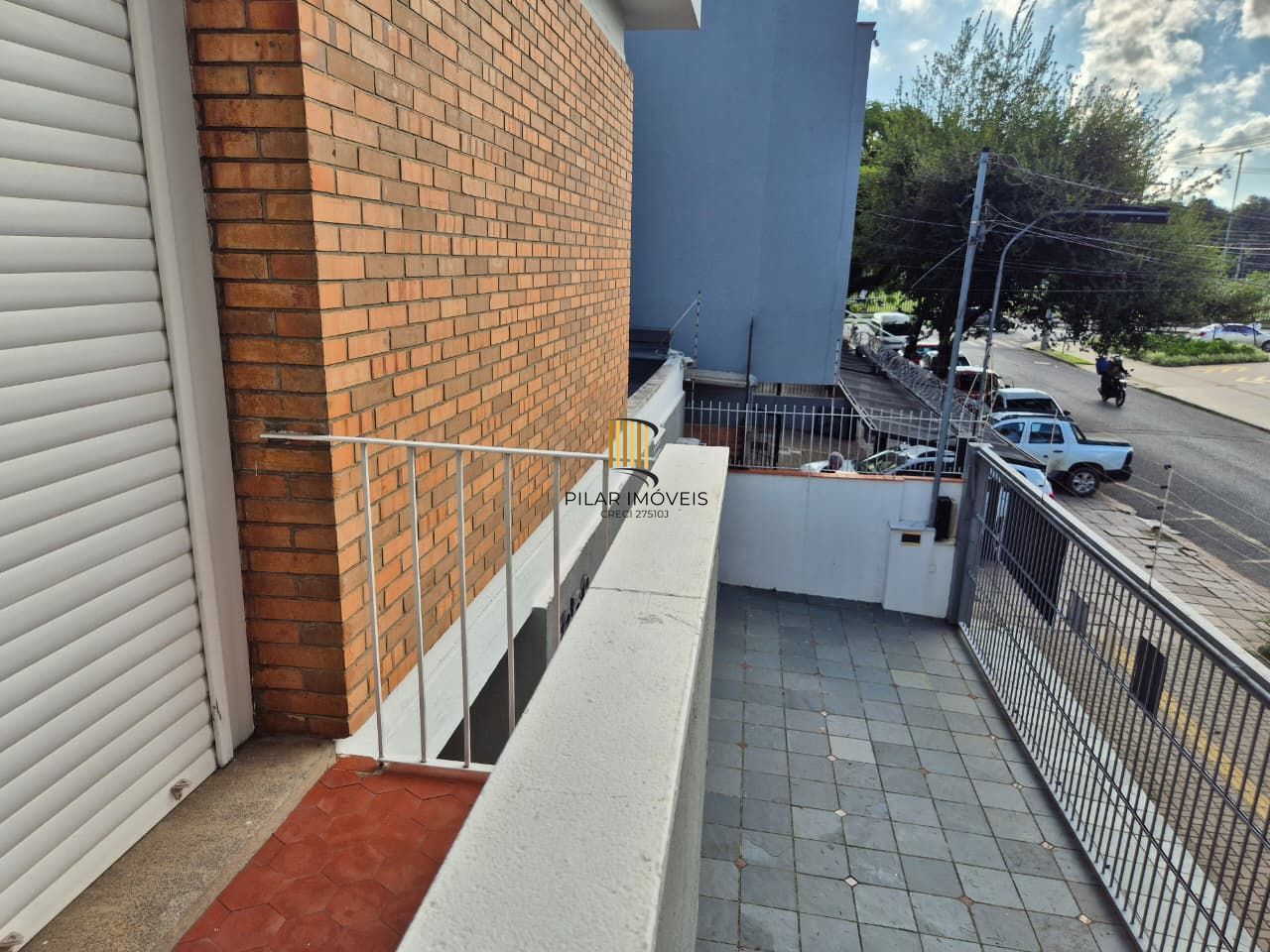 Casa comercial no miolo do bairro Menino Deus