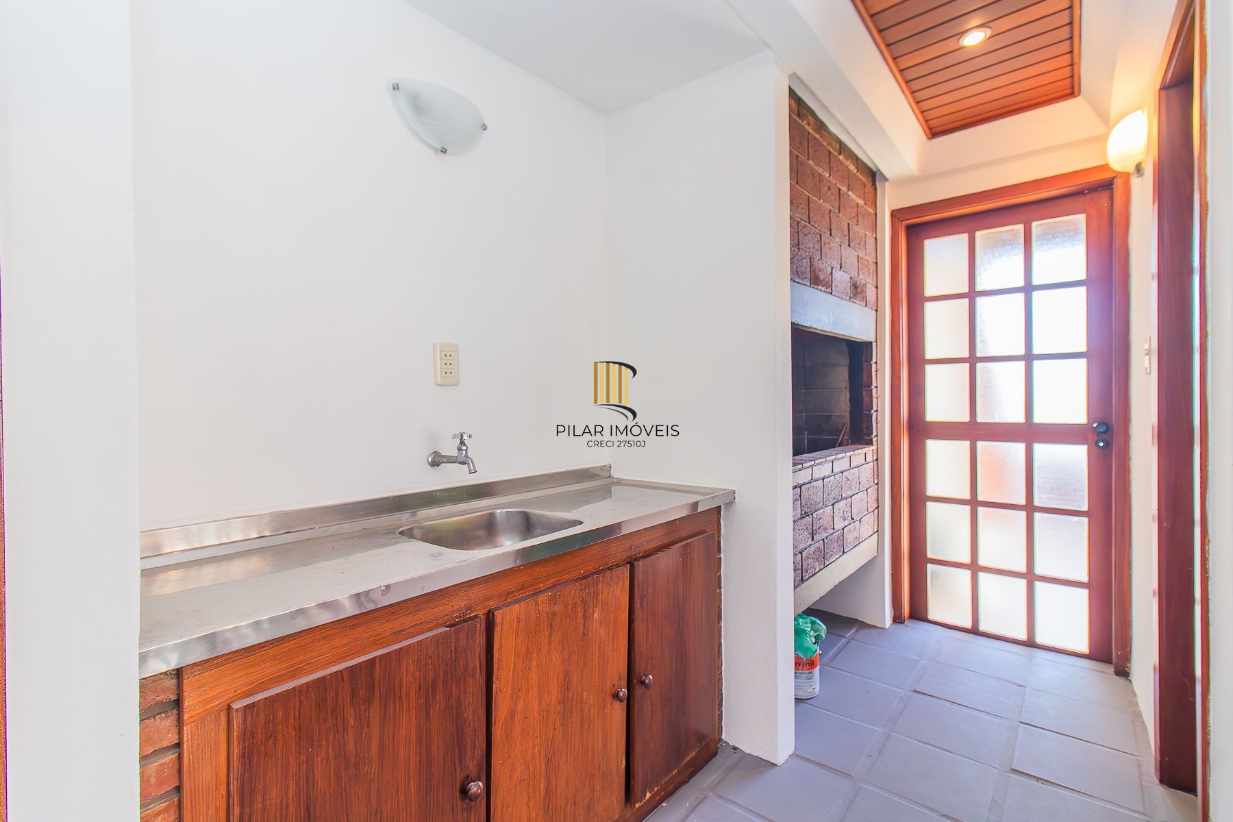 COBERTURA DUPLEX COM 3 DORMITÓRIOS E PISCINA