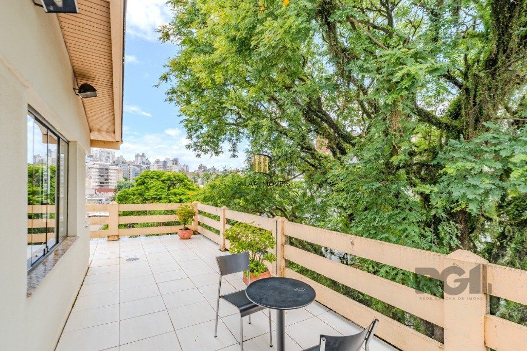 APARTAMENTO COBERTURA - 3 dorms, 2 vagas - 278.00 m² - PETROPOLIS